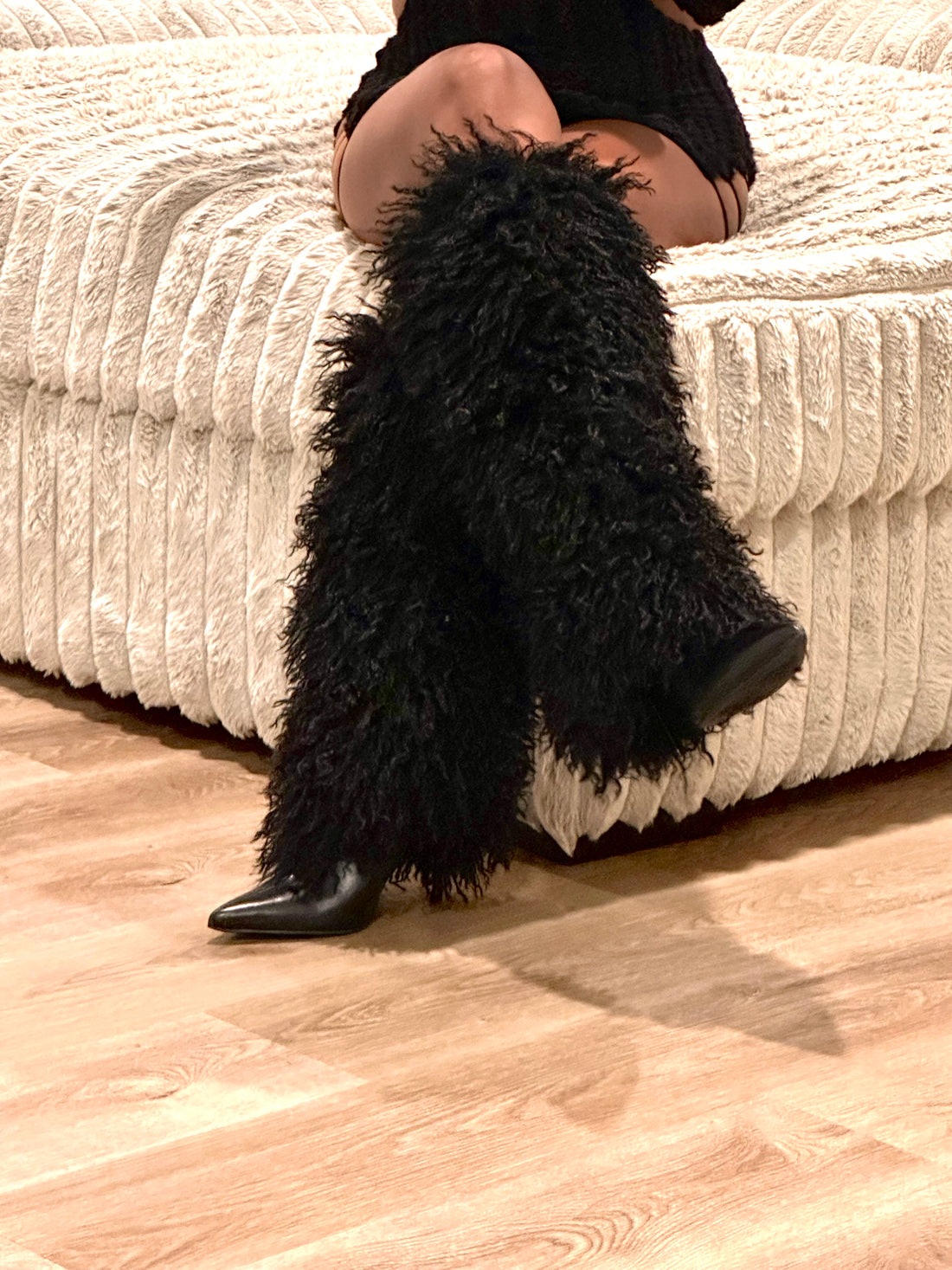 Faux Fur Boots black